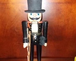 15 Inch Volkmar Matthes Nutcracker