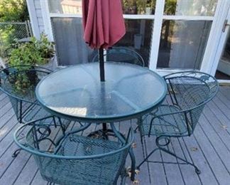 Forrest Green Wrought Iron Table and Chair Set - includes 4 Chairs and Umbrella