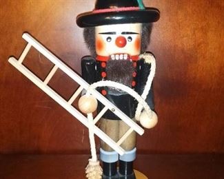 Signed Steinbach Nutcracker 13 Inch