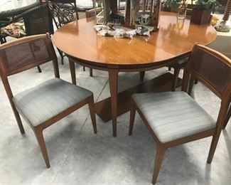 MCM dining table w/leaf and 4 chairs $175