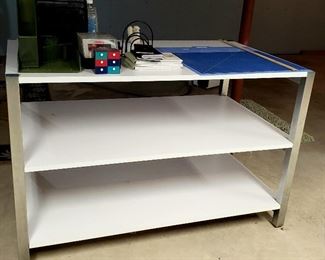 Large shelf unit