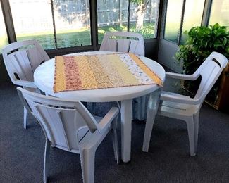 Five piece resin patio set