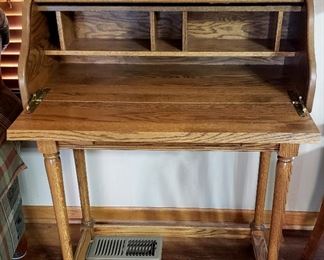 Small roll top desk