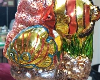 Glass fish ornament 