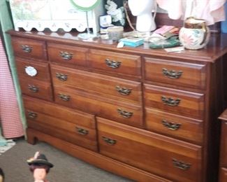 Chest of drawers with mirror 