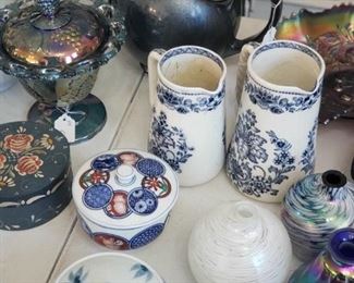 Blurle, white Porcelain,  antique and vintage teapots, 