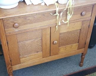 Oak washstand 