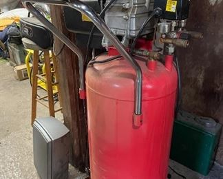 Air Compressor 