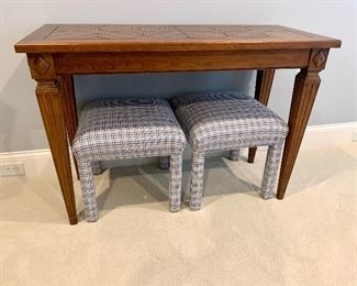 Console table & 2 upholstered seats