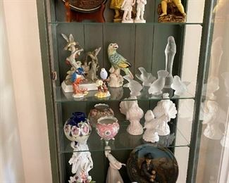 Curio cabinet display