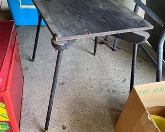 MCM rotating TV stand