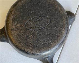 Wagner small ashtray