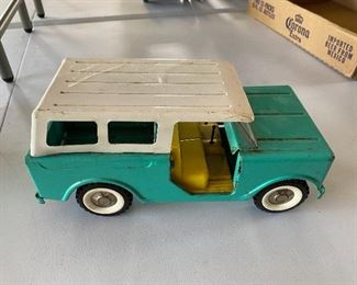 Cub Station wagon (with original box)