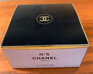 Chanel No5 loose powder - new