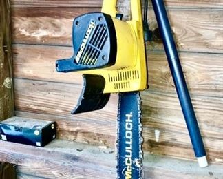 Electric chain saw, like new