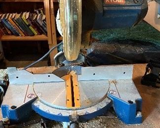 Ryobi Table Saw w/Stand (TS1342),