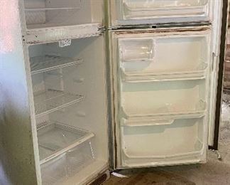 Refrigerator - Good for Garage or Bait