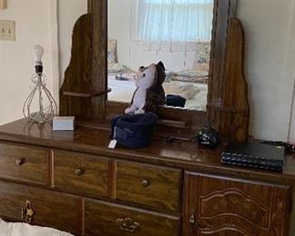 Dresser & Mirror