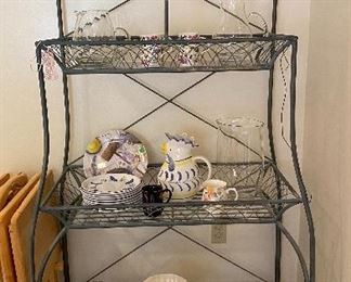 Baker's Rack, TV Tables