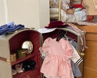 American Girl - Samantha's steamer trunk