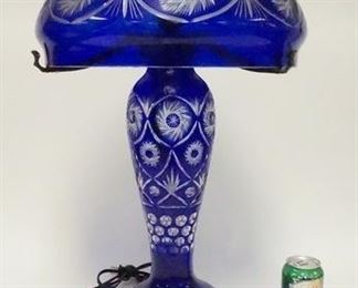 1001	LARGE COBALT CUT TO CLEAR CRYSTAL LAMP, SHADE HAS AN APPROXIMATE DIAMETER OF 15 IN
