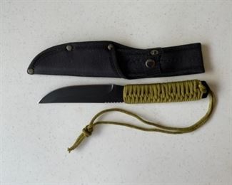 Hunting Knife in original case holder for belt