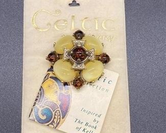 Vintage Stone Celtic Jewelry Brooch Pin on Original Card