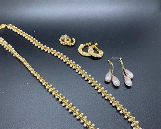 Faux Pearl Goldtone Jewelry Lot Necklace and Earrings