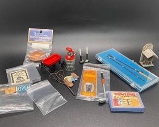 Miscellaneous Dollhouse Miniature Lot