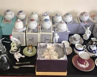 Lladro holiday ornaments and bells 1985 through 2003, All with original boxes