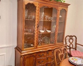 Vintage Bernhardt China Cabinet 