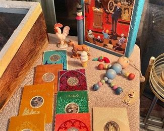 Franklin Mint Christmas Medals in Cards, Vintage Baby Toys, High Bid Auction Game