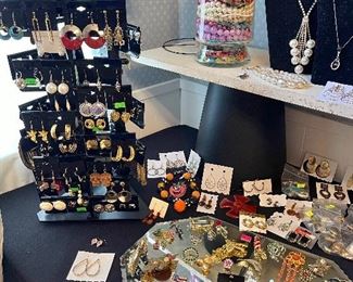 Jewelry some sterling silver