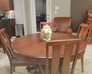 Wellington Cherry table w 2 leaves, by The Amish Craftsman