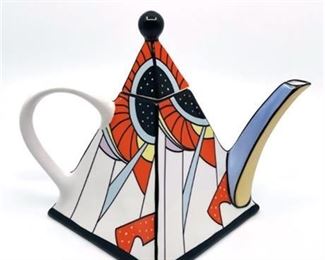 Lot 070
Brian Wood Ceramics Handpainted Teapot