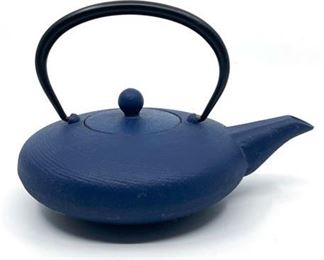 Lot 091
Kotobuki Iron Tea Pot