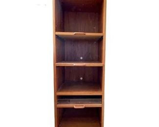 Lot 087
Vintage Stereo Cabinet