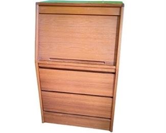 Lot 115
Mid Century Interform Danish Night Stand