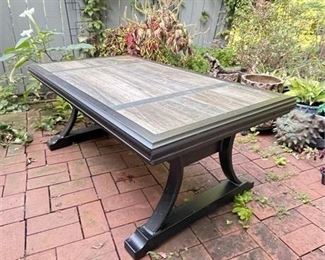 Lot 600-003
Teak and Metal Cocktail Table