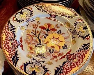 Next we are offering "Classic Imari" Smithsonian Andrea by Sadek 51 pcs. 