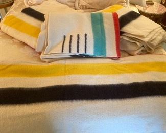 Hudson Bay blanketd