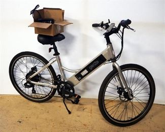 GenZe e102 Electric Bike With Charger, Extra Pedals, Manual, And Key