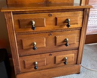 Wood nightstand/small chest of drawers measures 