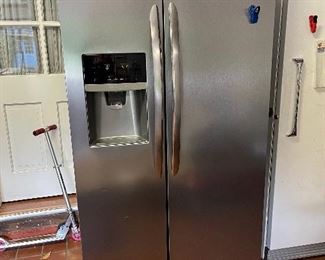 Stainless steel refrigerator....