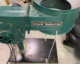 Grizzly Industrial 1 HP - dust catcher