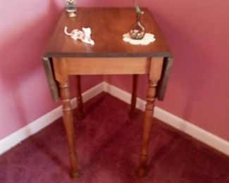 Drop Leaf Table