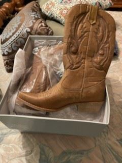New in Box - Coconut Brand cowboy boots