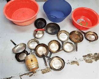 Vfd009a - Thirteen 8" Saute Pans, Frying Pans, Wash Tubs & More