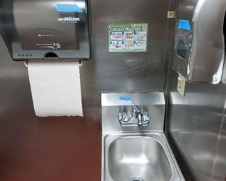 Vfd031 - Stainless Steel Hand Washing Sink, Paper Towel & Soap Dispenser