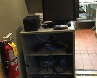 Vfd051 - POS System, Cabinet, Shelf, Veriphone , Receipt Printer, Credit Card Processor